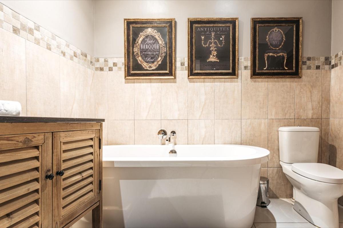 Tramonto Boutique Hotel Newcastle Esterno foto