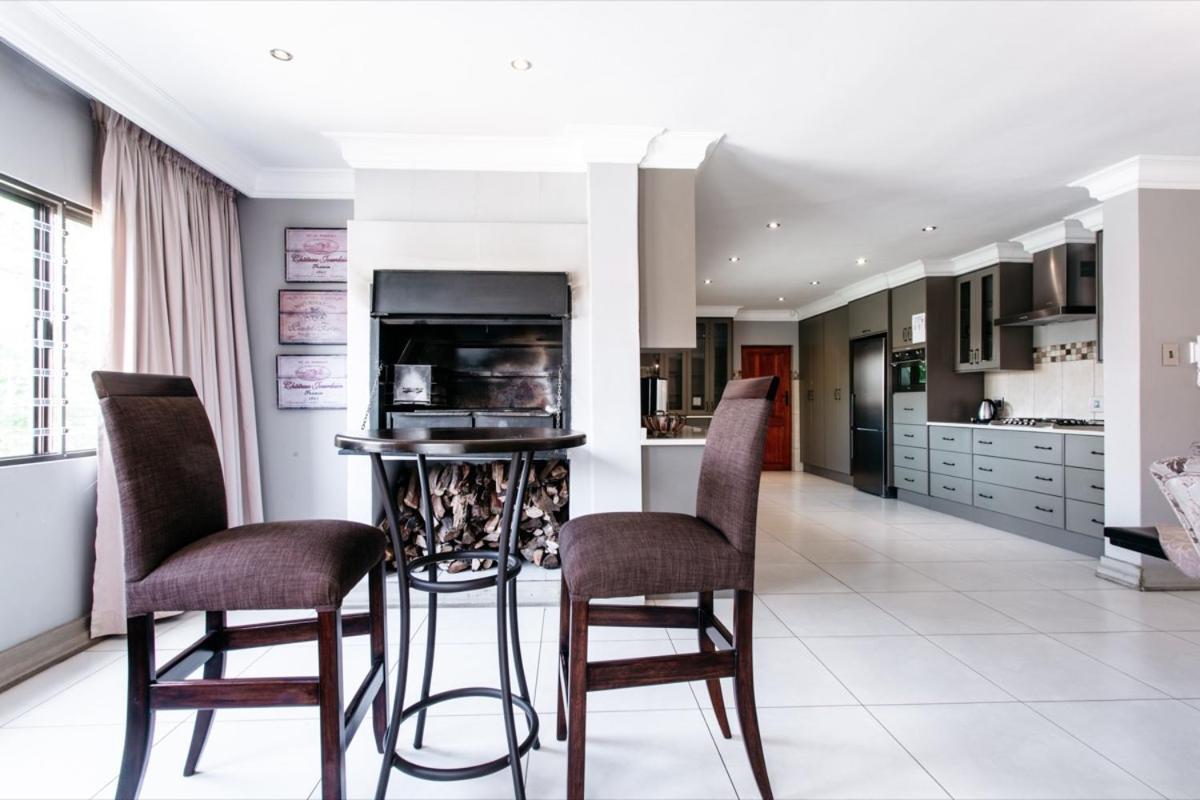 Tramonto Boutique Hotel Newcastle Esterno foto